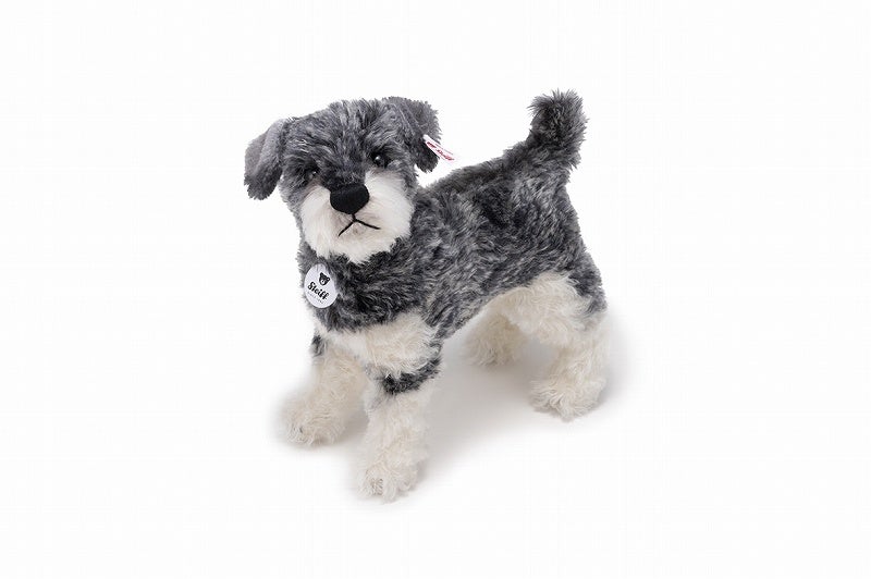 日本で常に上位の人気犬種をシュタイフが製作！日本限定「シュナウザー